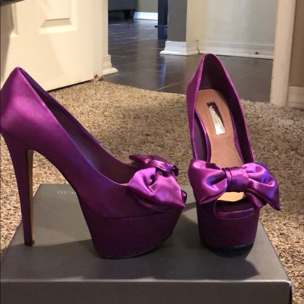 Purple heel